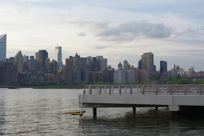 GantryPlaza1.JPG